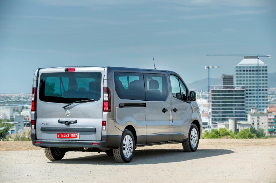  Nissan NV300 Combi 2016 года  (фото 8 из 32)